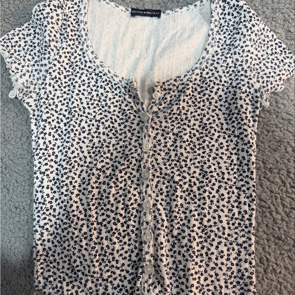 Brandy Melville Black and White Fitted Buttoned Blouse